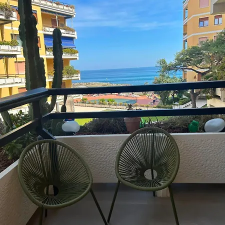 San Lorenzo Exclusive - Beachfront & Pools Apartmán San Lorenzo al Mare