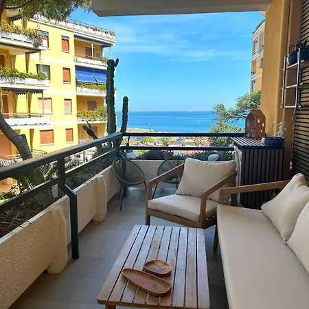 San Lorenzo Exclusive - Beachfront & Pools *