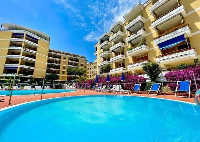 Apartamento San Lorenzo Exclusive - Beachfront & Pools San Lorenzo al Mare