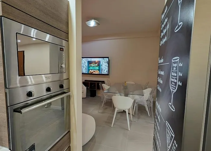 San Lorenzo Exclusive - Beachfront & Pools Apartmán *