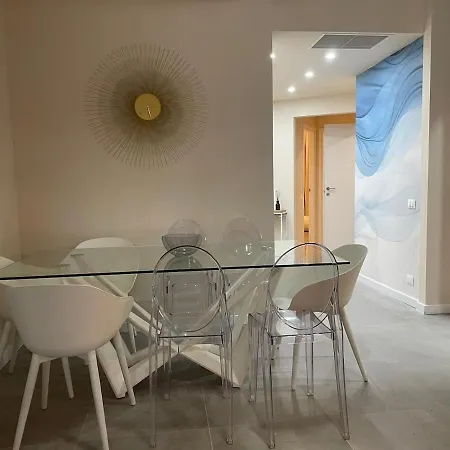 Apartmán San Lorenzo Exclusive - Beachfront & Pools *
