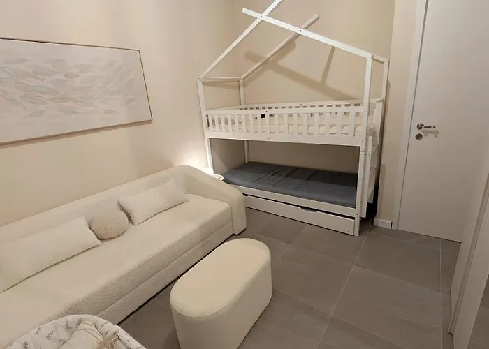 Apartment San Lorenzo Exclusive - Beachfront & Pools San Lorenzo al Mare